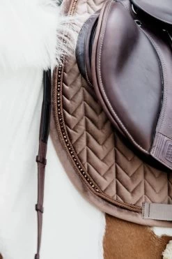 Kentucky Horsewear Kentucky Jumping Saddle Pad Velvet Pearls -Equestrian Supplies Shop 42590 32 3 processedNlM7V2BEQjNNa 1280x1280