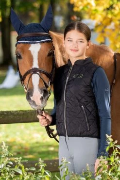 Women's Vest Mira, Quilted Vest -Equestrian Supplies Shop Equimus Steppweste Damen Lifestyle 1280x1280