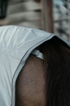 Kentucky Horsewear Riding Rug Reflective -Equestrian Supplies Shop Kentucky Horseware Ausreitdecke reflektierend 4 1280x1280