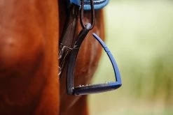 Stirrups SoftUp Pro+ -Equestrian Supplies Shop freejump steigb gel soft up pro schwarz dunkelblau 1 1280x1280