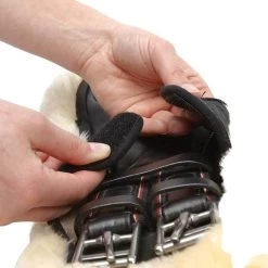 Belt Protector Comfort With Medical Lambskin -Equestrian Supplies Shop kavalkade gurtschoner comfort 5 1280x1280
